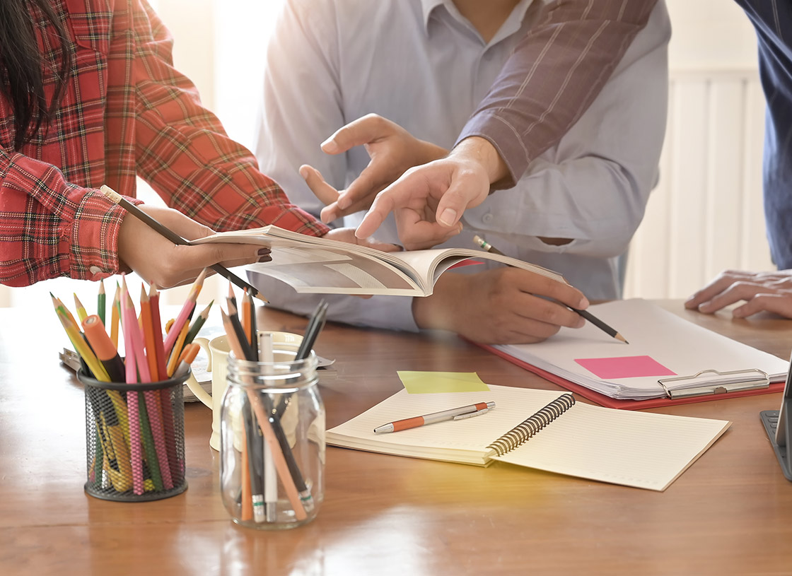 The Role of Print Media in Building Brand Trust Graphic