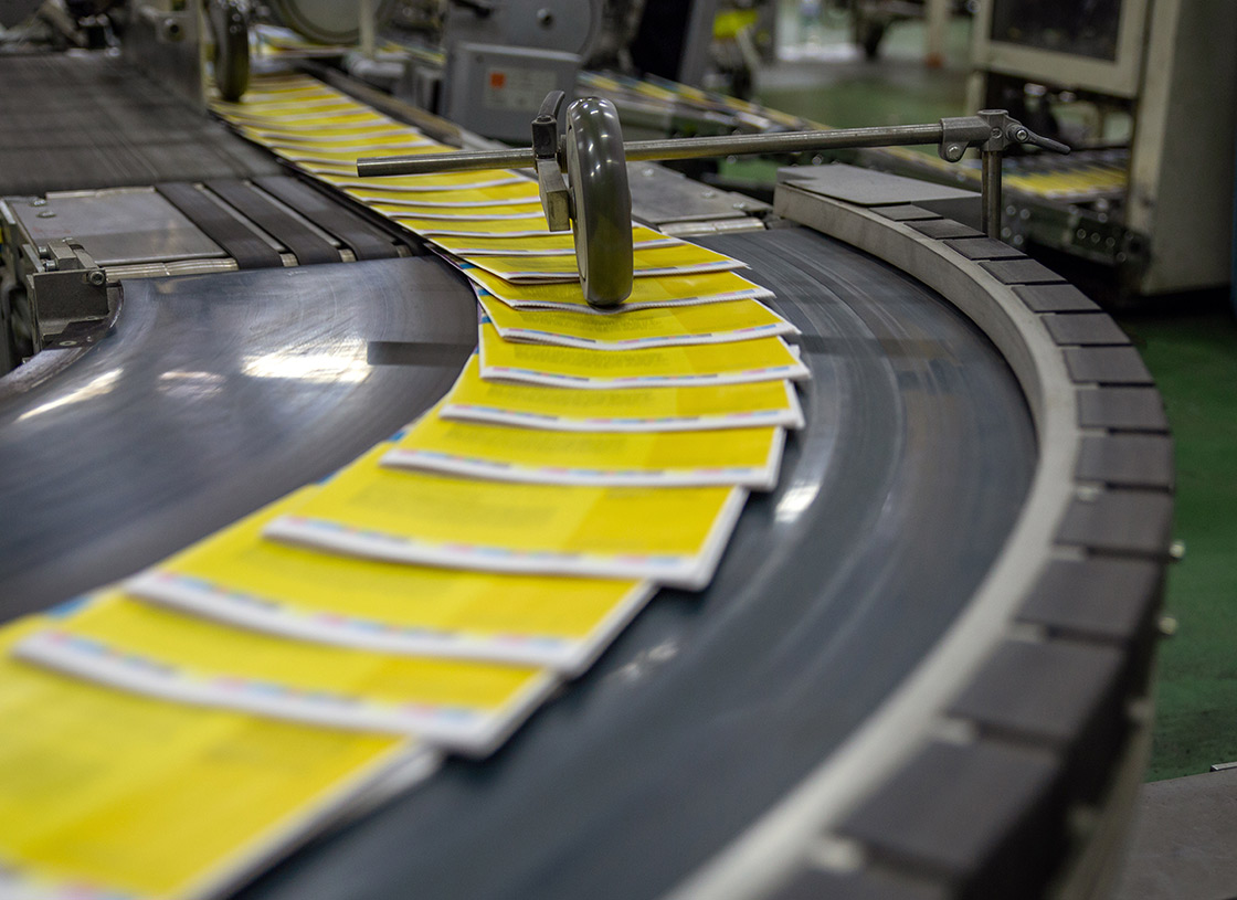 Why Print Newsletters Are Making a Comeback Graphic